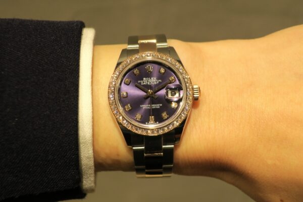 目を惹かれる美しいモデル【Ref.279381RBR】