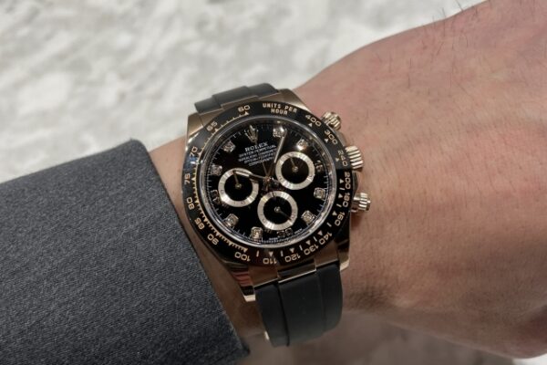 スポーツとラグジュアリーを併せ持つ人気モデル　【Ref.116515LNG】