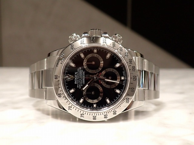 旧型デイトナ：人気な黒文字盤【Ref.116520】