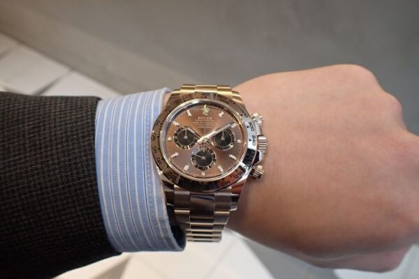 116505　チョコレート文字盤入荷しました！