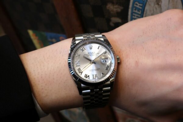 冬らしいシルバーの時計・Ref.126234