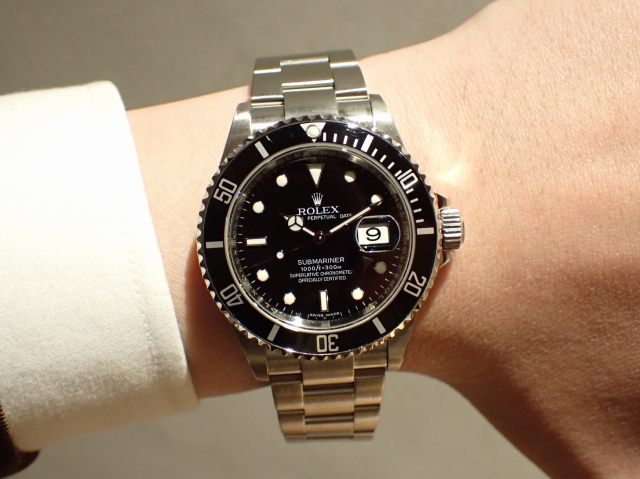 使い勝手が抜群のオススメスポーツモデルRef.16610が入荷です。