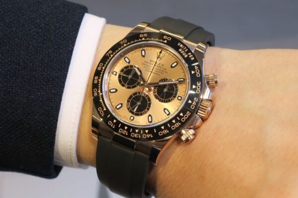 濃い目のピンクダイヤル Ref.116515LN