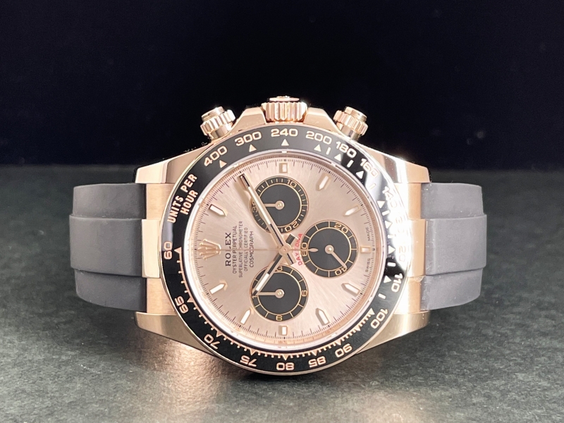 人気が高いサンダスト＆ブラック文字盤【Ref.126515LN】