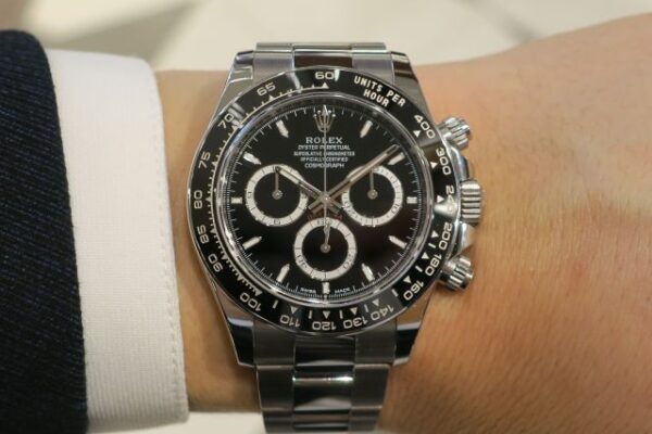 スマートなデザイン!! Ref.126500LN