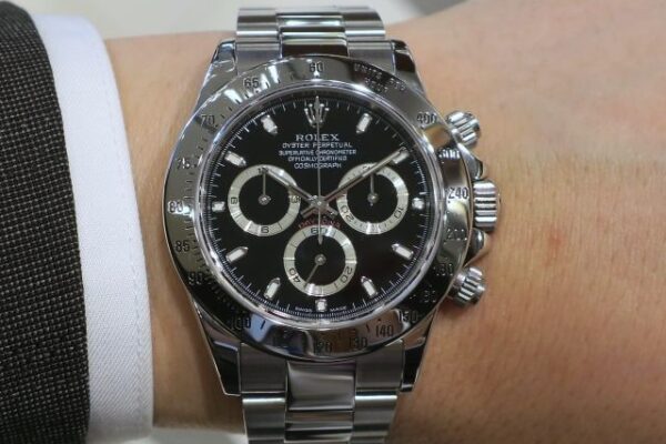 改めて注目が集まっているステンレスベゼル Ref.116520